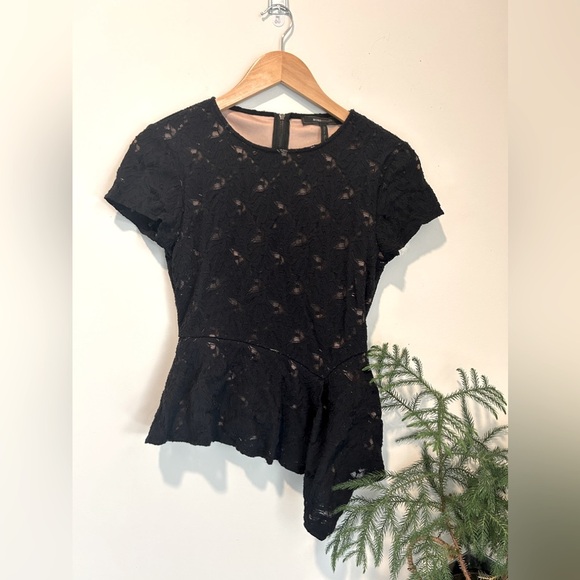 BCBG maxazria ~ size XXS ~ peplum lace top - Picture 1 of 7